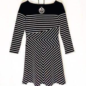 BCBGMaxAzria Womens Dress Long sleeves Black and White Stripes Midi Small NEW